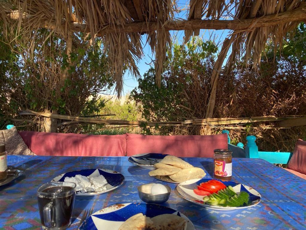 Beir El Gabal Hotel Qasr Dakhl Exteriör bild