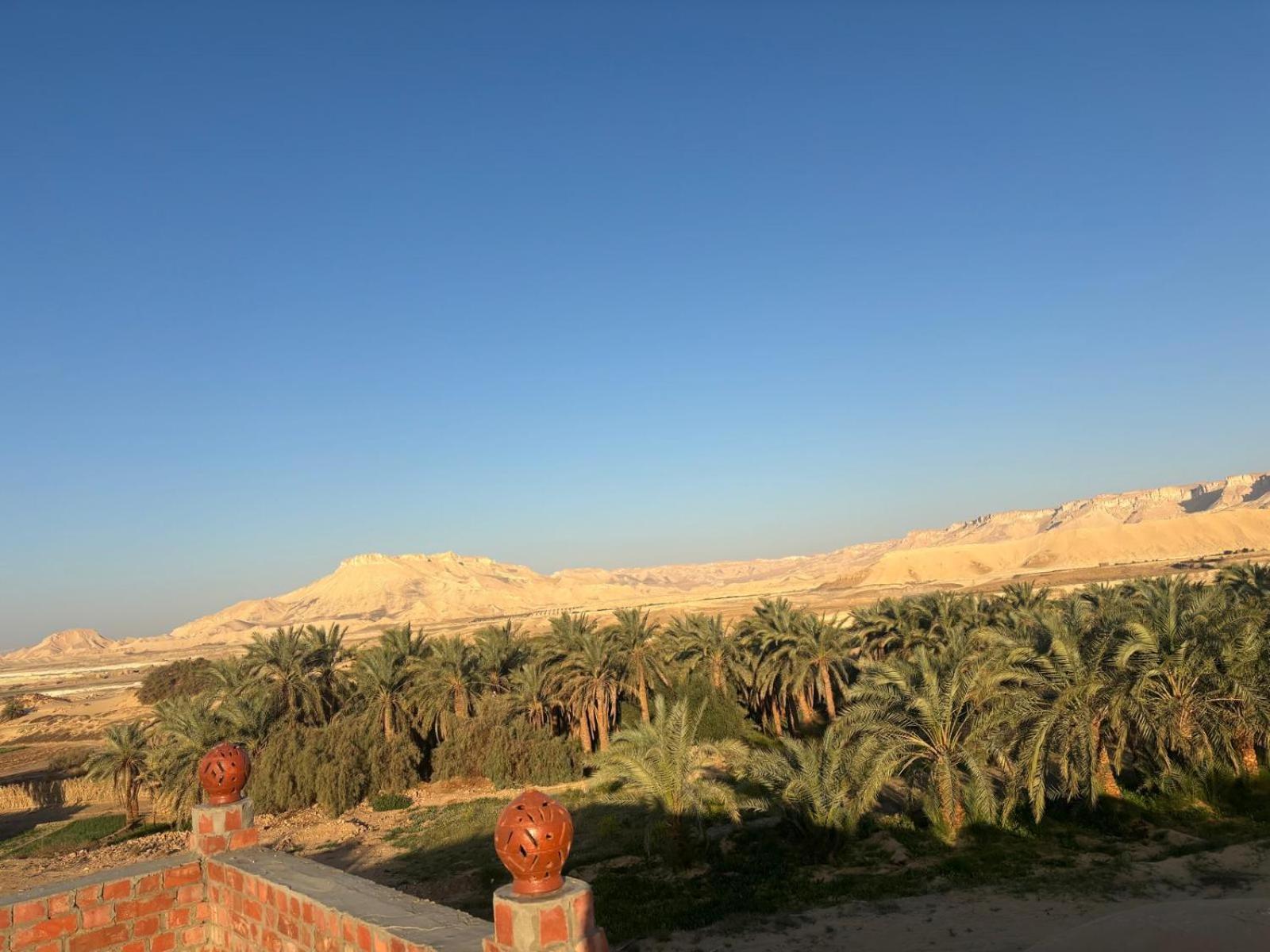 Beir El Gabal Hotel Qasr Dakhl Exteriör bild